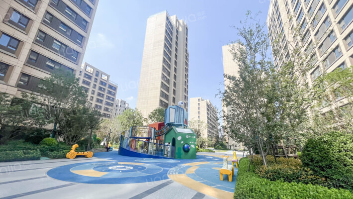 历下金茂府外景图