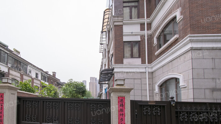 武汉保利拉菲堂皇房价怎么样保利拉菲堂皇房源户型图小区车位交通地址