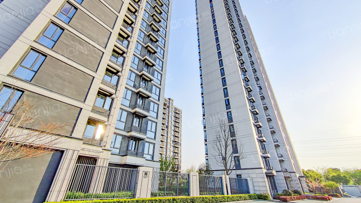 万卷风华小区外景图