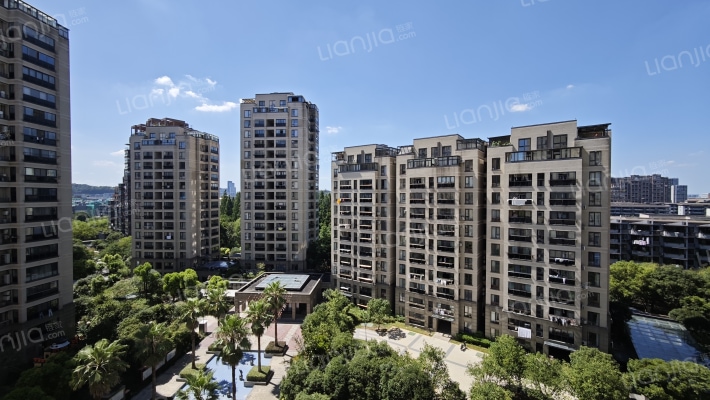 贝利珑昕泽第外景图