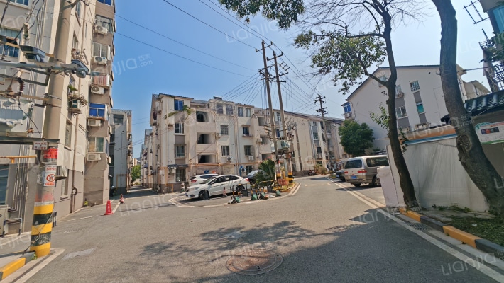 惠华新村外景图