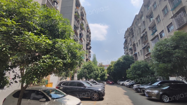 计生委宿舍外景图