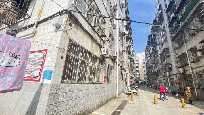 三中家属院外景图