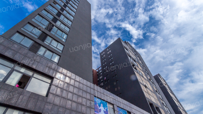 金艺百汇广场外景图