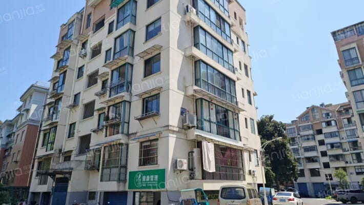 景秀嘉苑外景图