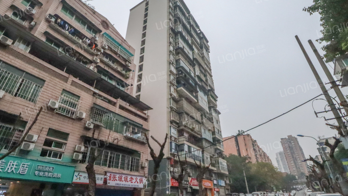 易家小区外景图