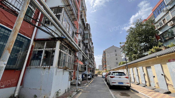 七中家属院外景图