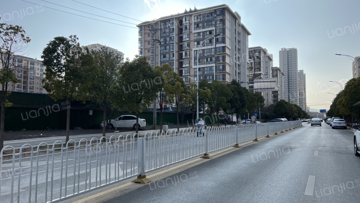 中天融域一期外景图