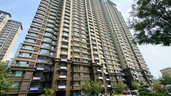 东第华府外景图