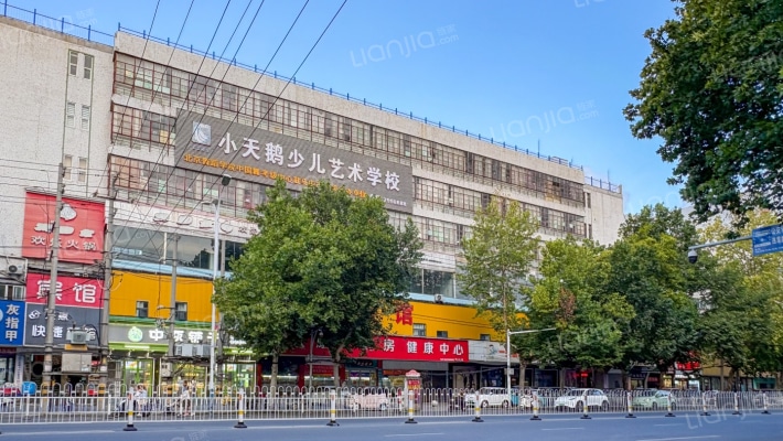 文广新局家属院外景图