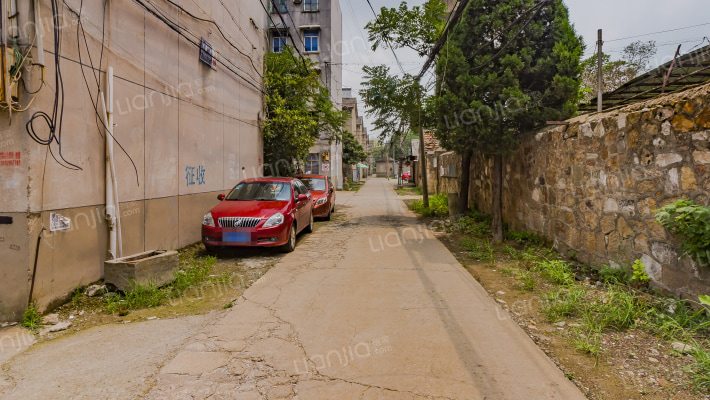 江南水泥厂三村外景图