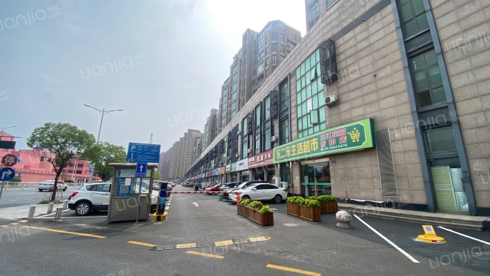 摩卡商务馆外景图