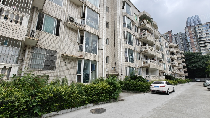 华阳客运站中心家属院外景图