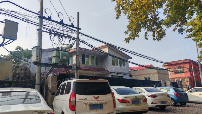 张营别墅外景图