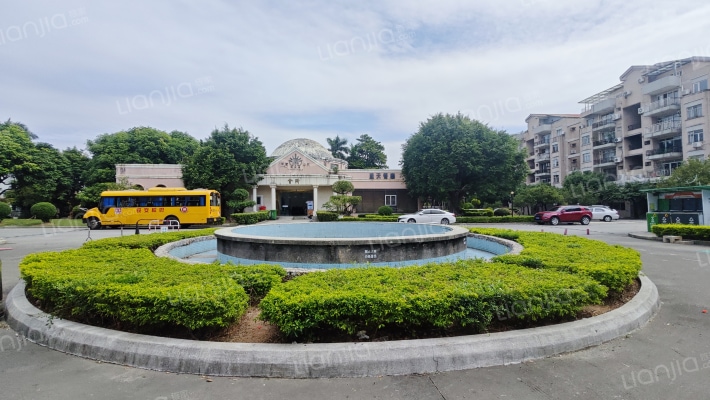 年丰山庄外景图