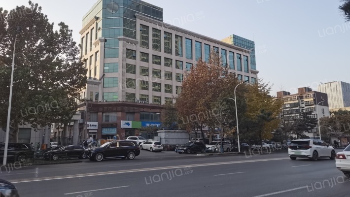 德服商务大厦外景图