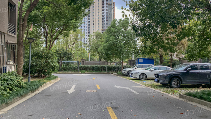 上海城林嘉苑房价怎么样城林嘉苑房源户型图小区车位交通地址详情分析