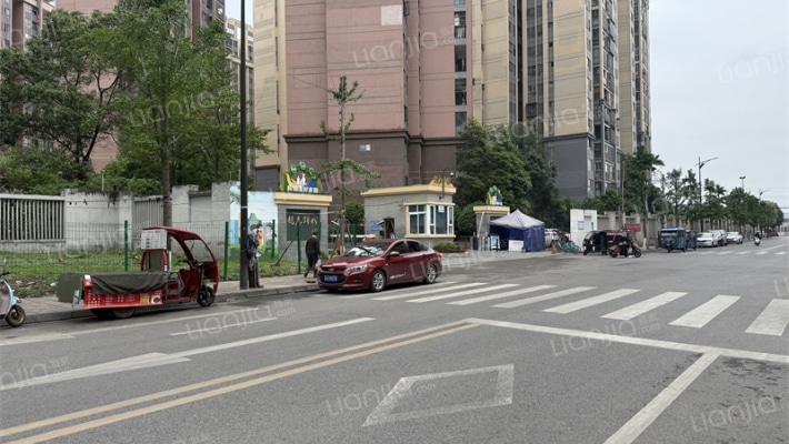 龙虎锦城A区外景图