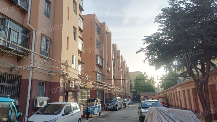 百货公司宿舍外景图