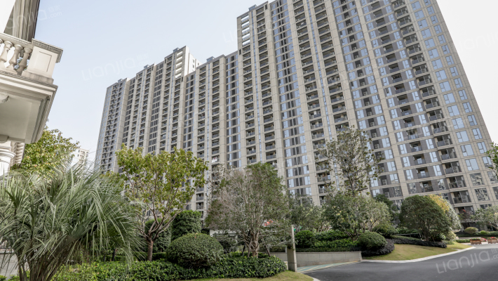 滨江铂金海岸外景图