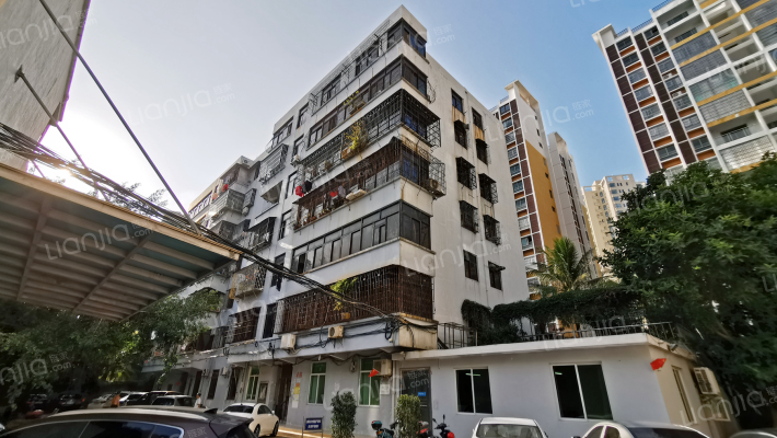 海事法院宿舍外景图