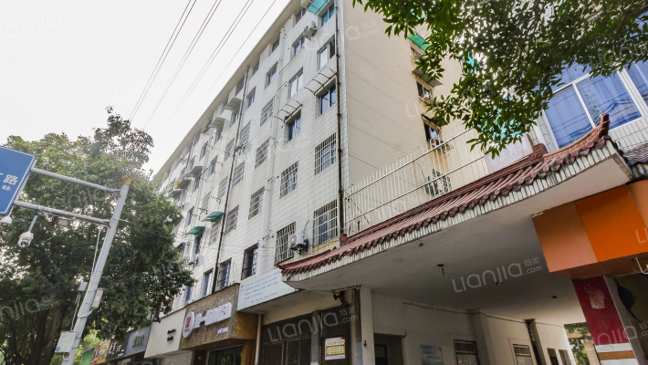 双馨路413号外景图