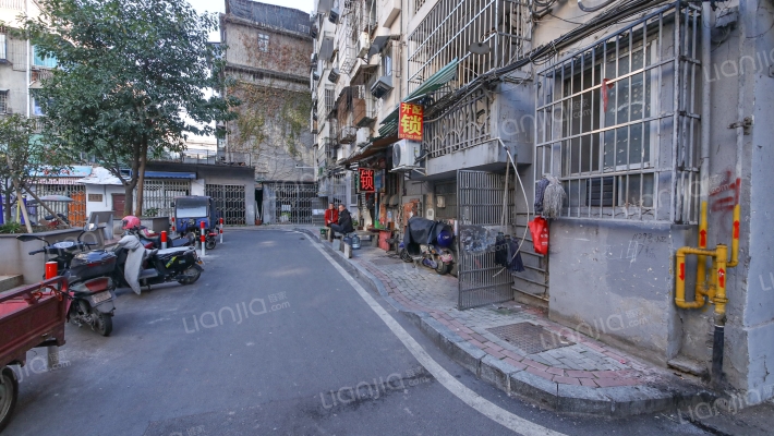 井冈山大道1129号外景图