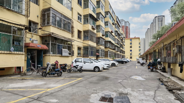 旧晋祠路公交公司宿舍外景图