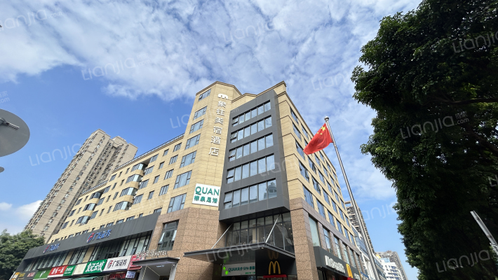 富银大厦外景图