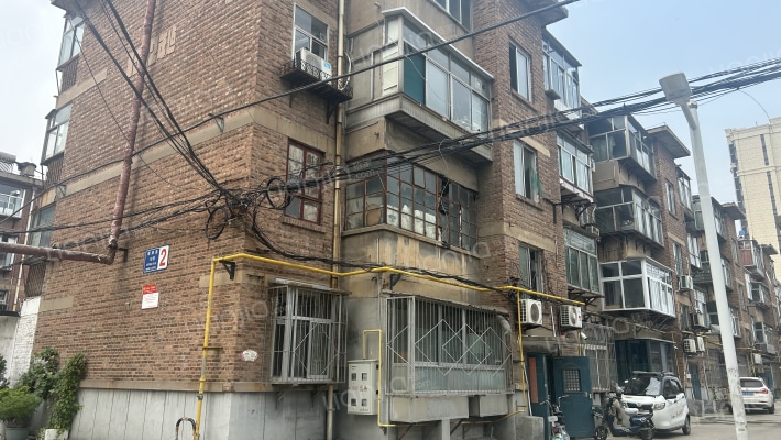 轴承厂住宅楼外景图