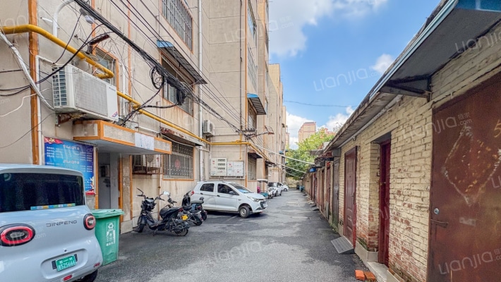 政法干校家属院外景图