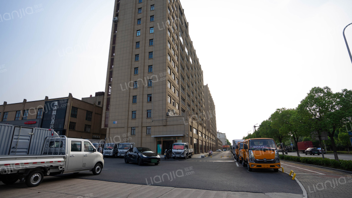 双子星辰大厦外景图