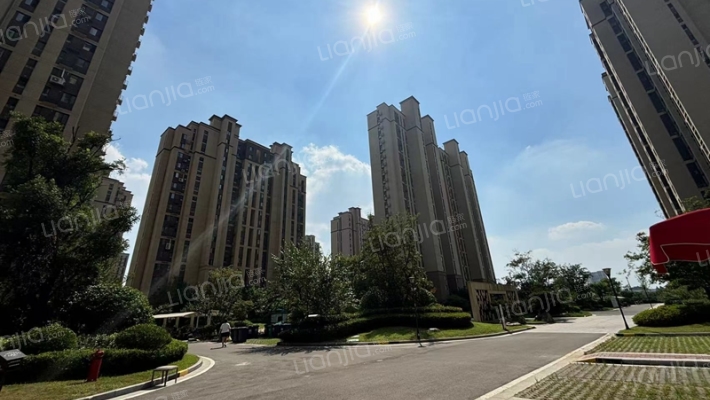 锦绣城和园外景图