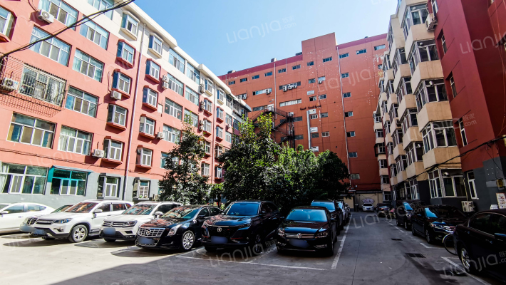 武警总队宿舍外景图