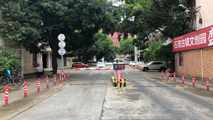 跃进路三巷外景图