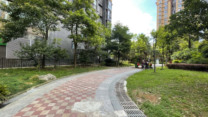 御景华府小区外景图