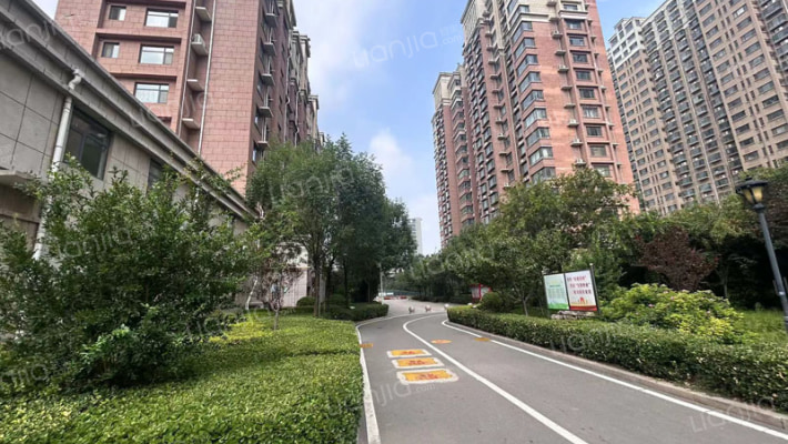 逸景阳光外景图