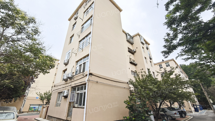 鞍山二路74小区外景图