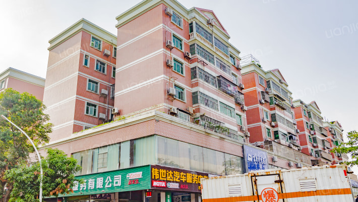 朝阳花园外景图