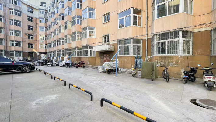 太原一建集团一分公司家属院外景图