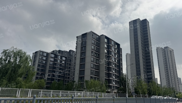 绿城春月锦园外景图
