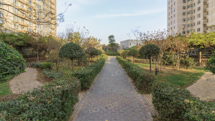 瑞银花园外景图