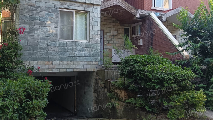 东方山水外景图