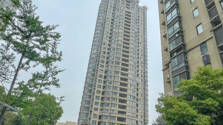 金色港湾外景图