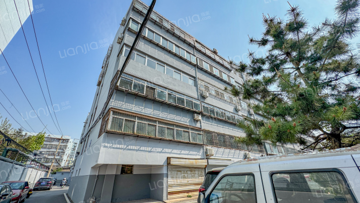 泰山区民政局宿舍外景图