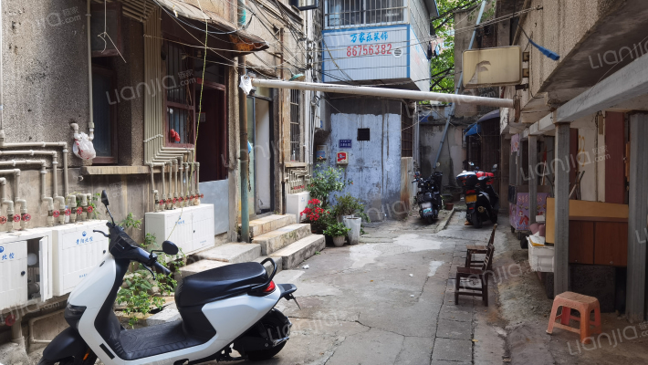 传书巷17号外景图