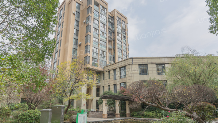 卧龙·天香西园外景图