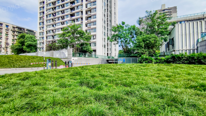 升伟铂寓外景图