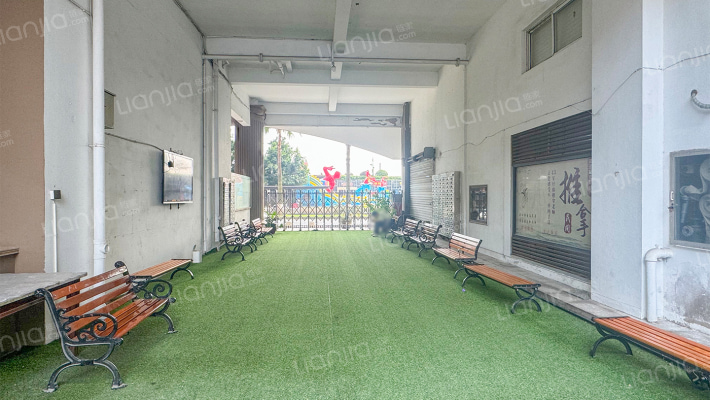 滨江大厦外景图