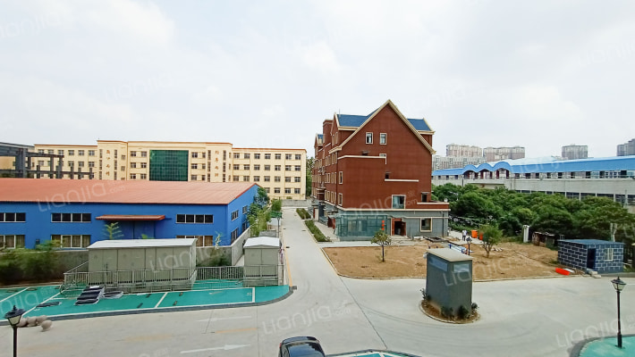 思齐蓝湾外景图